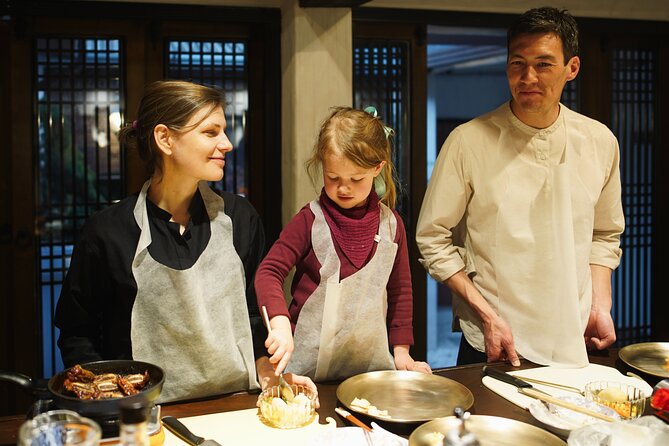 Royal Seoul Cooking Class in a 100-Year-Old Hanok - Eating on Bangjja bronzeware