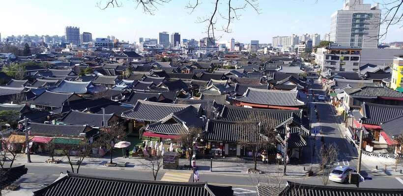 Seoul: Autumn Foliage - Mt. Naejang + Jeonju Hanok Village - Jeonju Hanok Village after the mountain