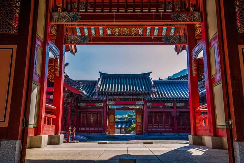 Seoul: BTS K-Pop Star Footsteps Journey ARMY Fan Day Tour - Old Big Hit and HYBE show two sides of the story