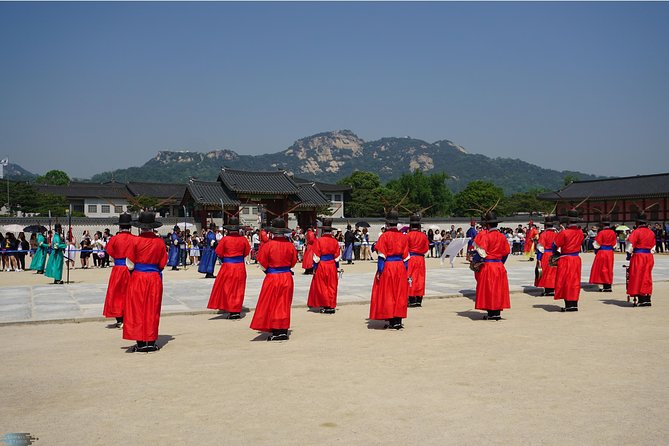 Seoul City Private Full-Day Tour Including Lunch - A useful first day in Seoul