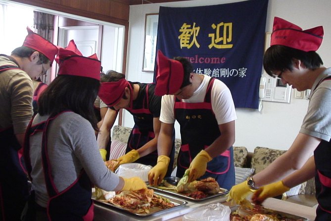 Seoul Cultural Tour - Kimchi Making, Gyeongbok palace with Hanbok - Transport, timing, and group size