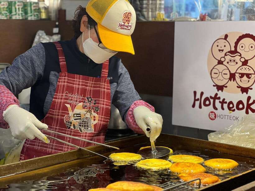 Seoul: Fearless Foodie Gwangjang Market Food Adventure - The food challenge, one stamp at a time