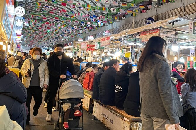Seoul Fun Food Tour: 12 different food tastings - Group size, pace, and guide style