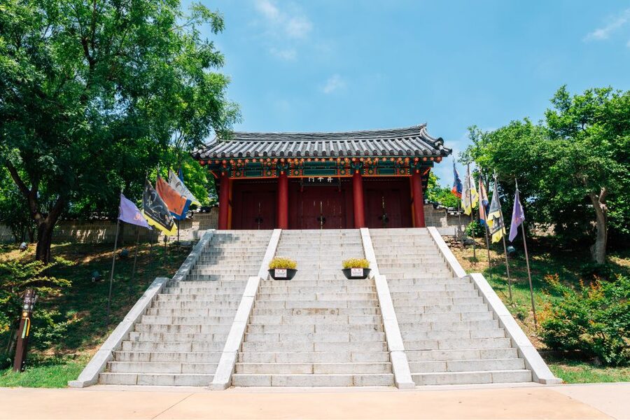 Seoul: Ganghwa Island UNESCO World Heritage Private Tour - What the private vehicle and guide add