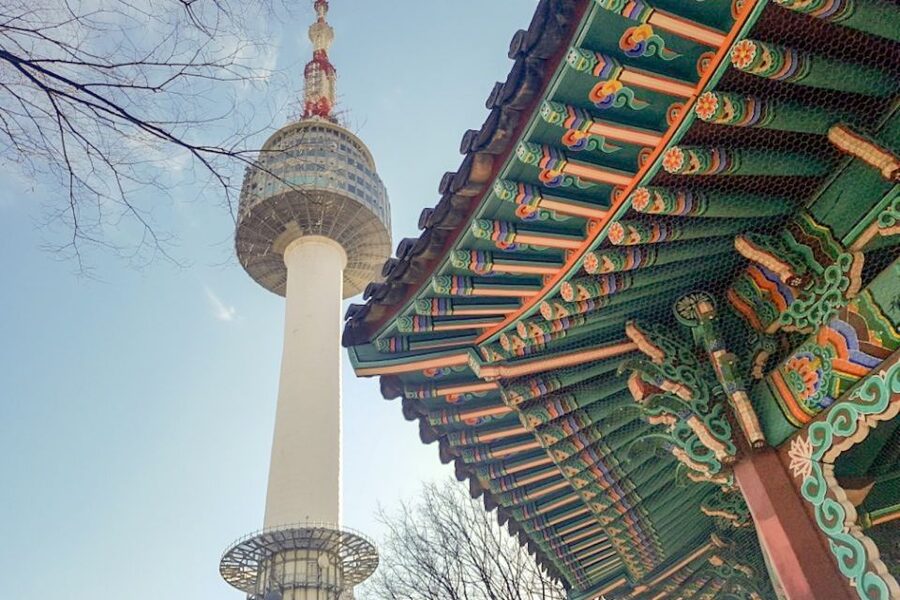 Seoul: Gyeongbok Palace and Bukchon Hanok Walking Tour - The National Folk Museum puts daily life into focus