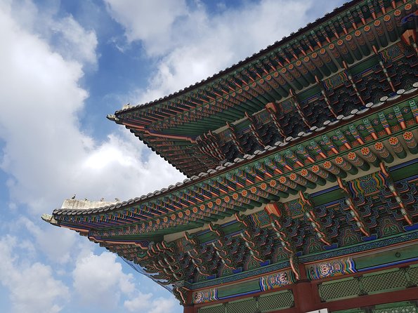 Seoul: Gyeongbok Palace, Bukchon Village, and Gwangjang Tour - Bugak Skyway and Bugak Pavilion: Seoul from above