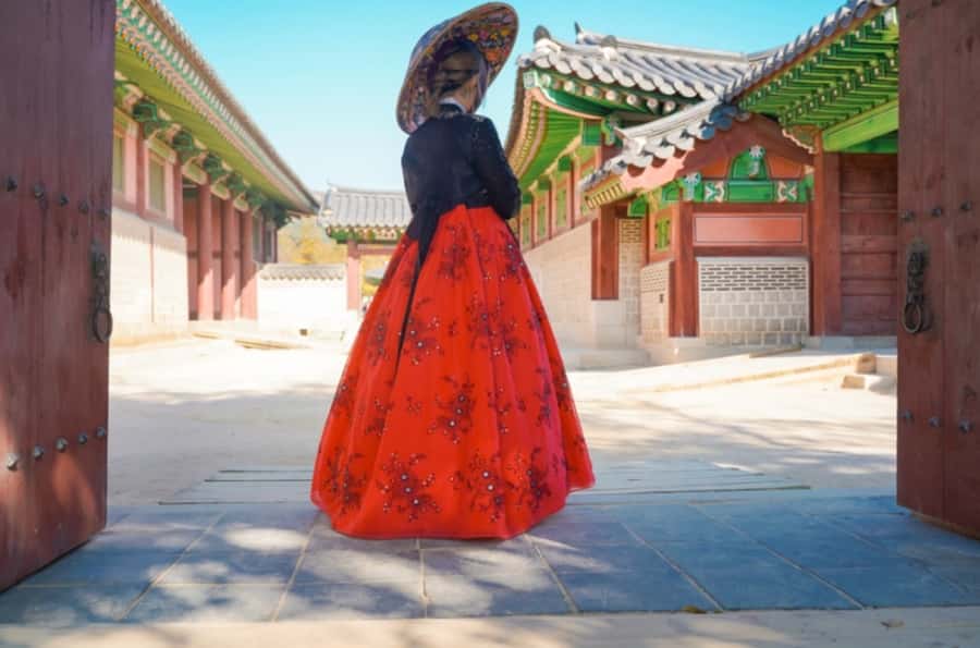 Seoul: Gyeongbokgung / Hanok Village / N Seoul Tower - Bukchon Hanok Village and Samcheong-dong