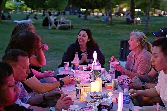 Seoul Han River Night Tour: Picnic, Games & Starlight Cruise - Meeting at Yeouinaru Station