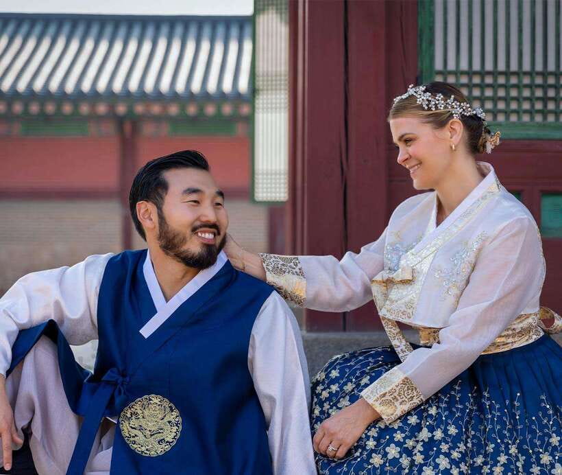 Seoul: Hanbok Rental with Gyeongbokgung Palace Entry - Key points to know before you book