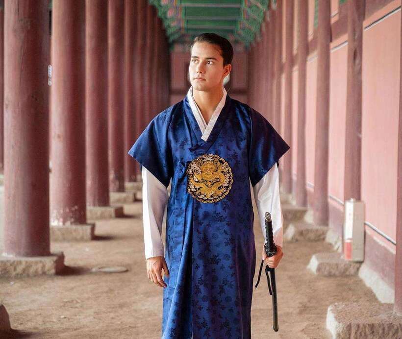Seoul: Hanbok Rental with Gyeongbokgung Palace Entry - Gyeongbokgung Palace: the main outing