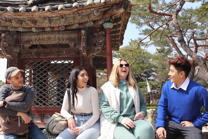 Seoul Highlights & Hidden Gems Tours by Locals: Private + Custom - Why a private local tour works well in Seoul