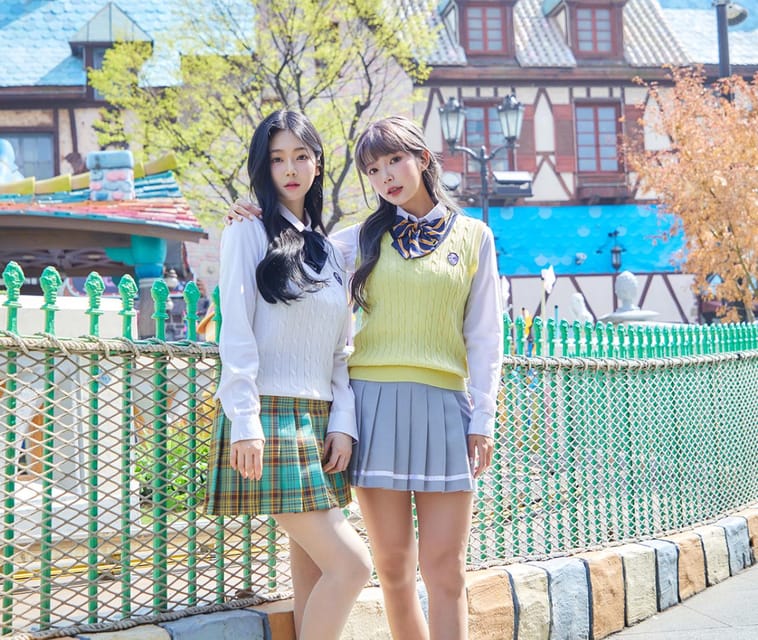 Seoul: Lotte World 1 Day Pass & Korean School Uniform Rental - Who will enjoy this most?