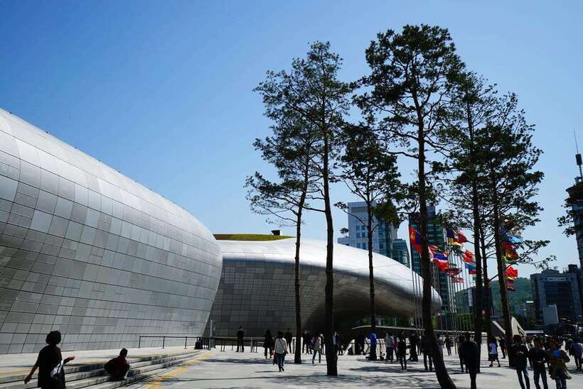Seoul: Max Out Must Visit City Highlights Panoramic Day Tour - Jamsil and COEX shift the focus to modern Seoul