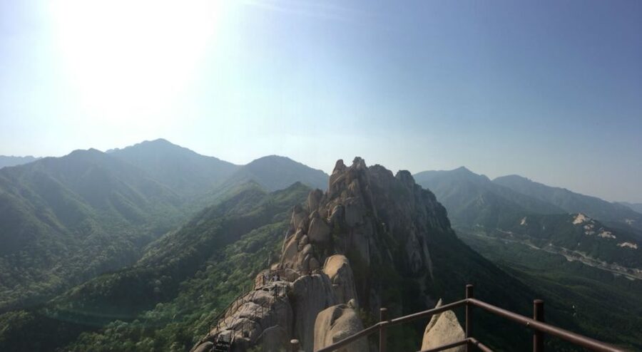 Seoul: Mt Seorak + Naksansa Temple or Nami Island Group Tour - How the coach ride shapes the day