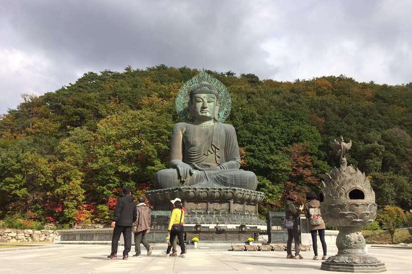 Seoul: Mt.Seorak, Nami Island, No Shopping(+RailBike Option) - Seoraksan: rocks, Buddha, temple, and mountain walking