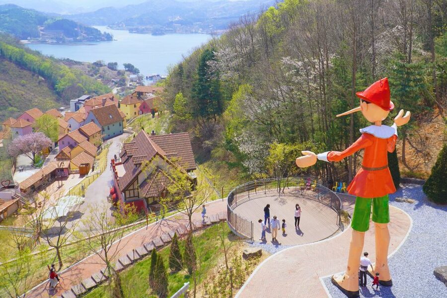 Seoul: Nami and Petite France Tour with Optional K-Garden - Who will enjoy this day most