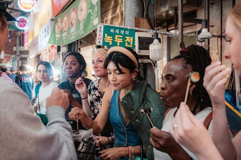 Seoul: Night Market Food Tour with Local Guide - Should you book it?