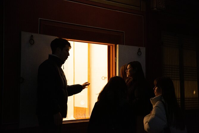 Seoul Night Palace & Market Food Tour with Vehicle - Changgyeonggung Palace after sunset
