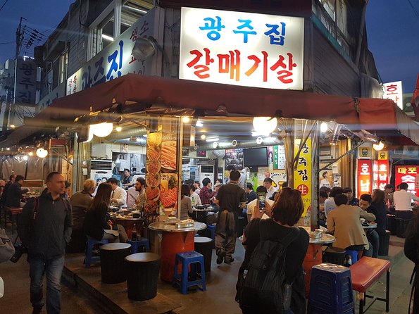 Seoul Night "Private Tour"(Korean BBQ, N-Tower, Seoul Fortress, Local Market) - Why Seoul works so well after sunset