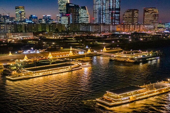 Seoul Night Tour with Han River Cruise and Gyeongbokgung Palace - Nodeul Island slows the pace beside the Han