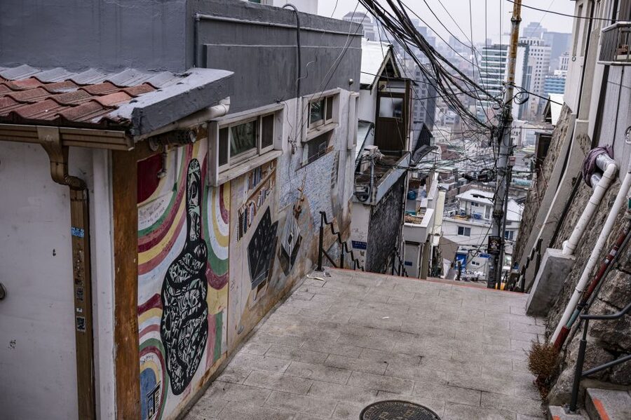 Seoul: Nighttime Hidden Gems Walking Tour - Why this two-hour walk works so well at night