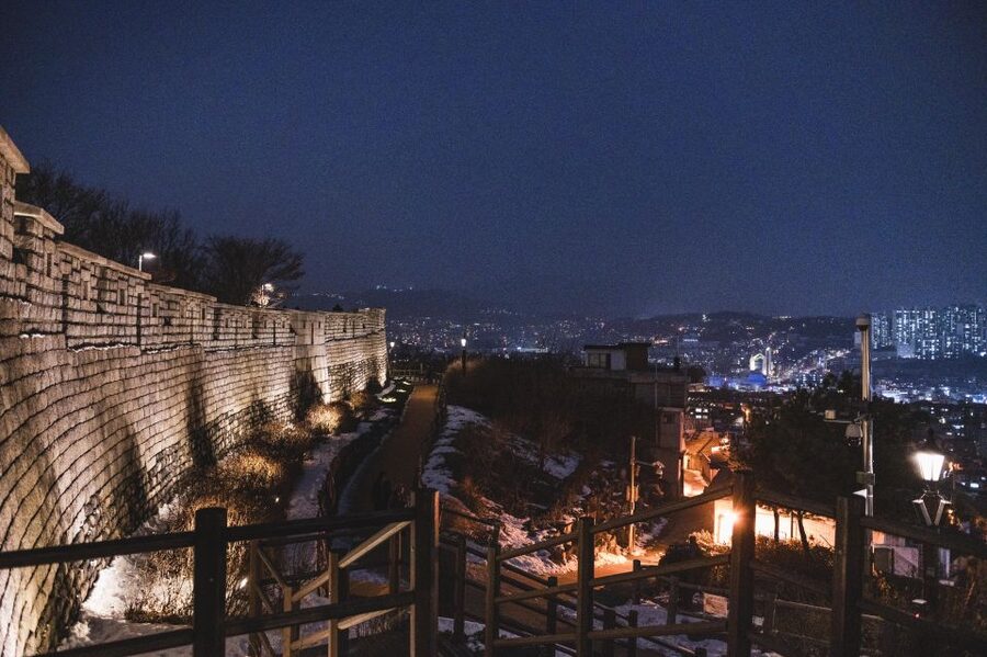 Seoul: Nighttime Hidden Gems Walking Tour - The guides are the heart of the experience