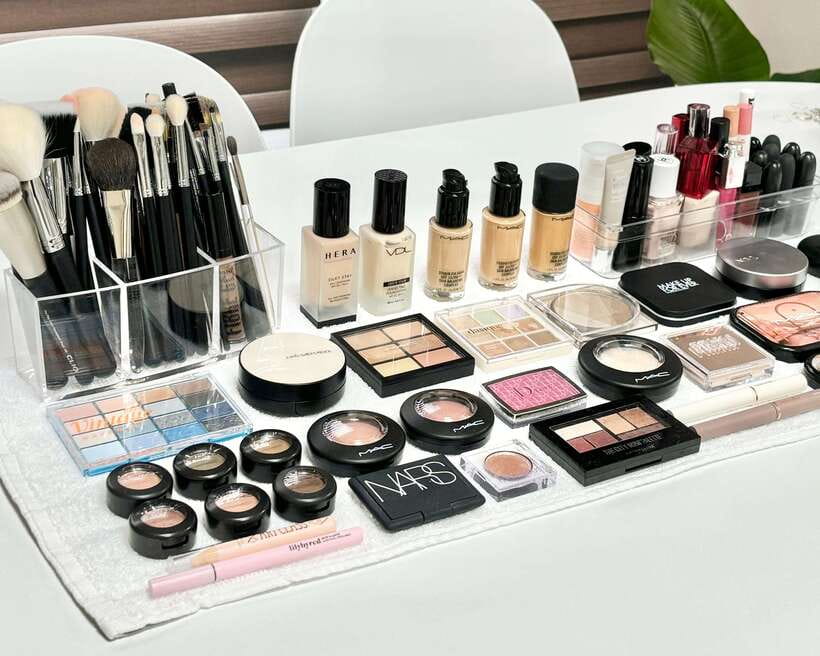Seoul: Personalized Korean-style Makeup Experience - Full makeup or a lesson you can repeat