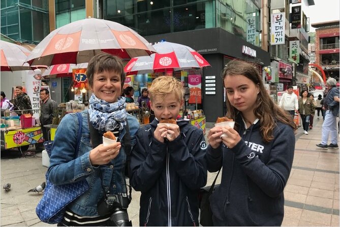 Seoul Private 4 Hour Tour with A Korean Buddy - What your Korean buddy adds