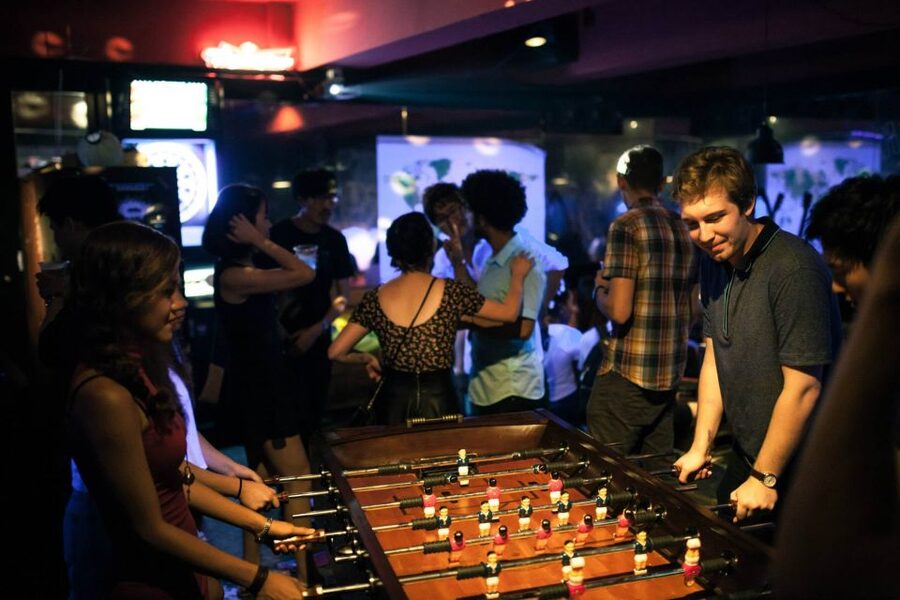 Seoul: Pub Crawl - Solo visitors, couples, and friend groups