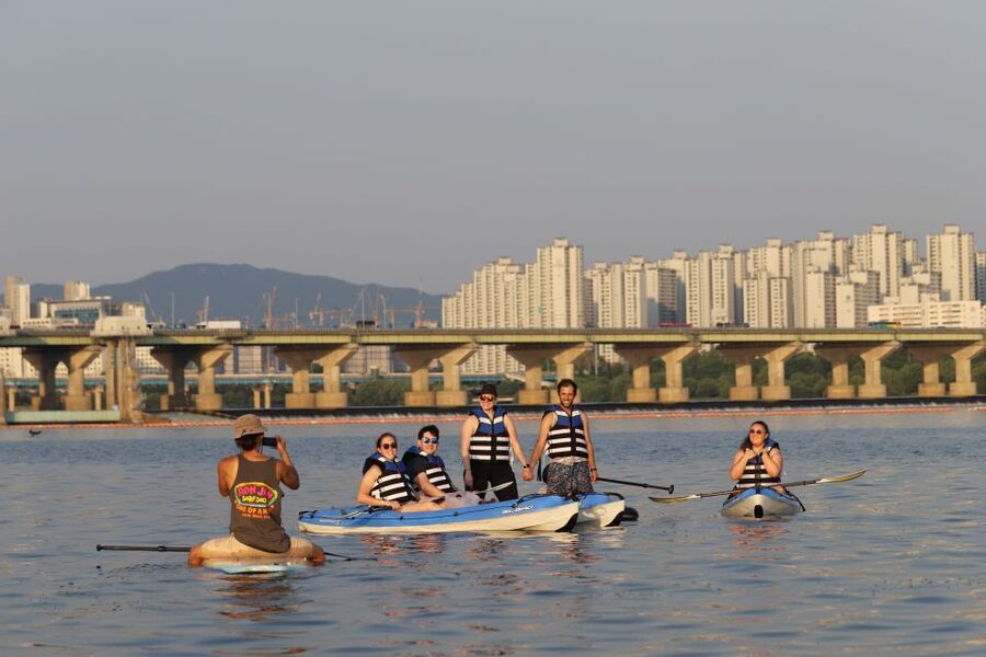 Seoul: Stand Up Paddle Board (SUP) & Kayak in Han River - Who should book this Han River outing?