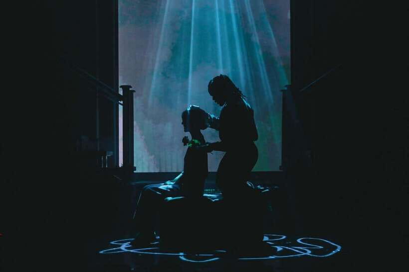 Seoul: TOUCH FIVE Performance Show Ticket - A 70-minute program of dance, comedy, and heat