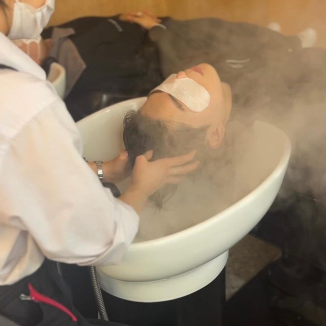 Seoul: Traditional Korean Hair and Scalp Care Beauty Tour - The therapeutic scalp massage and massage chair