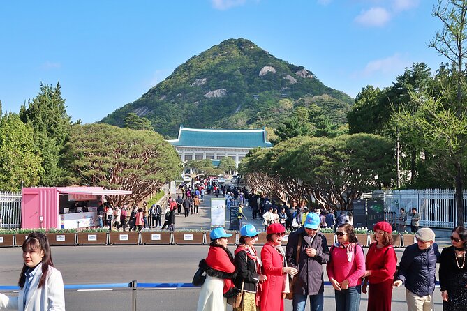 Small-Group Seoul Tour with Gyeongbokgung Palace (hotel pick-up) - The ginseng center is the tour’s weak link
