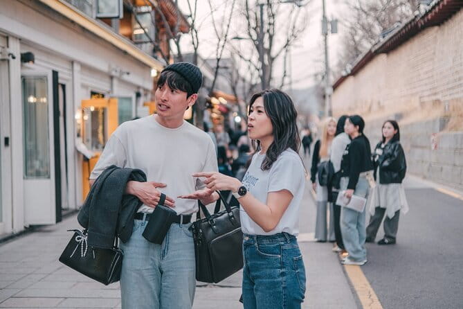 Street photoshoot and Seoul Hidden gem History Walking Tour - Key points to know before booking