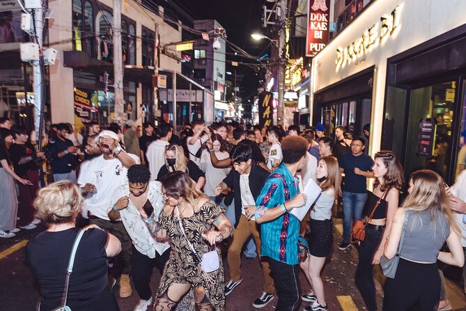 The Seoul Pub Crawl [official] - Club entry is the biggest practical benefit