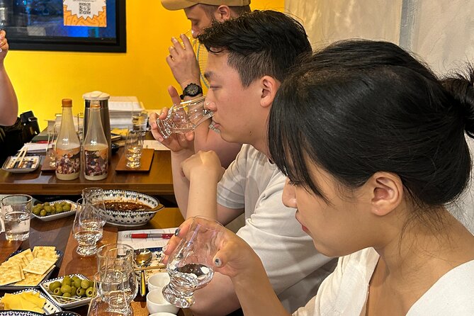 Traditional Soju Class and Makgeolli Tasting in Seoul - Why this Seoul alcohol class is different