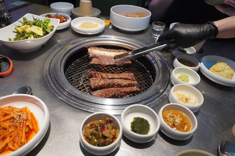 Unique Native Experience : Han River Picnic, Board game, BBQ - Key points at a glance