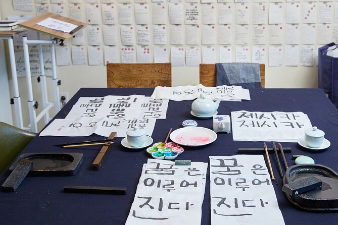 Write a Meaningful Korean Calligraphy Scroll in Insadong - Finding the workshop at 55-1 Insadong-gil
