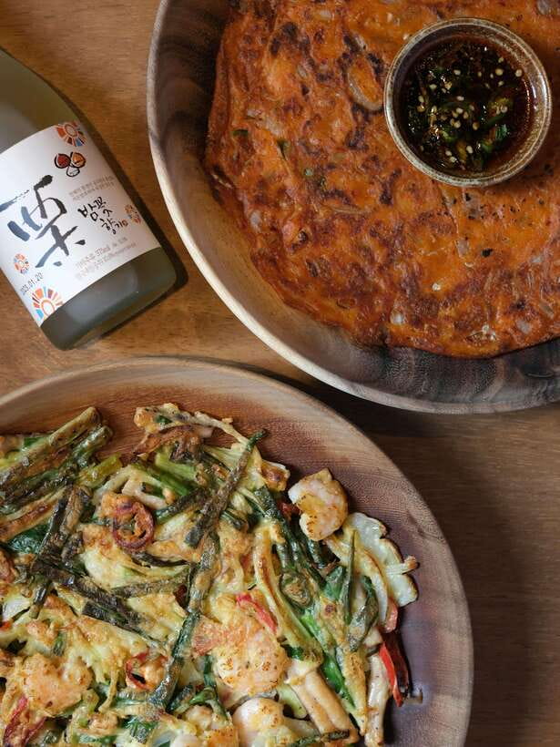 You're Invited to Our Home in Seoul: The Only Cooking Class! - Starting with tea, conversation, and Han River views