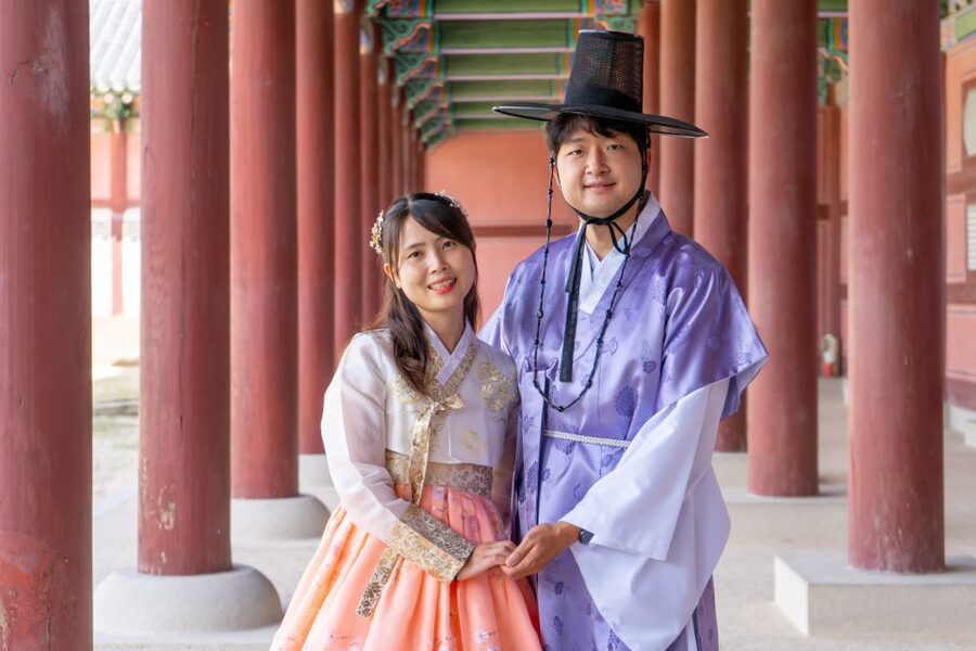 Your Personal Seoul Photographer! - Posing help for people who dislike posing